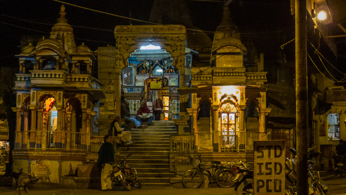 Charbhuja Temple, sur Sadar Bazaar